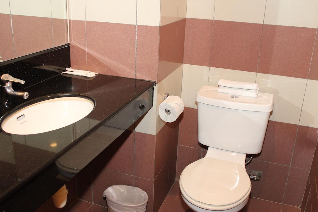 Classique Hotel Σιγκαπούρη Δωμάτιο φωτογραφία